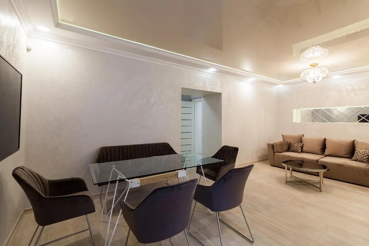إلفيف Apartment On Knyaza Romana 24