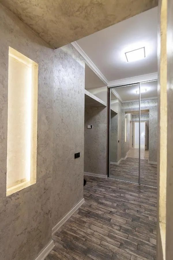 إلفيف Apartment On Knyaza Romana 24